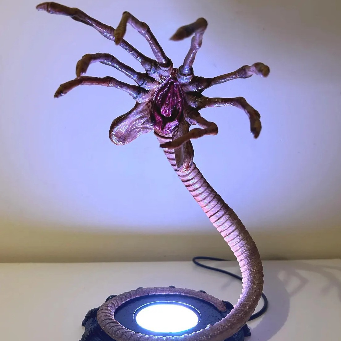 Home Decor Light - Alien Facehugger Lampe Nachtlicht, Blinkende Halloween-Kürbis-Dekoration