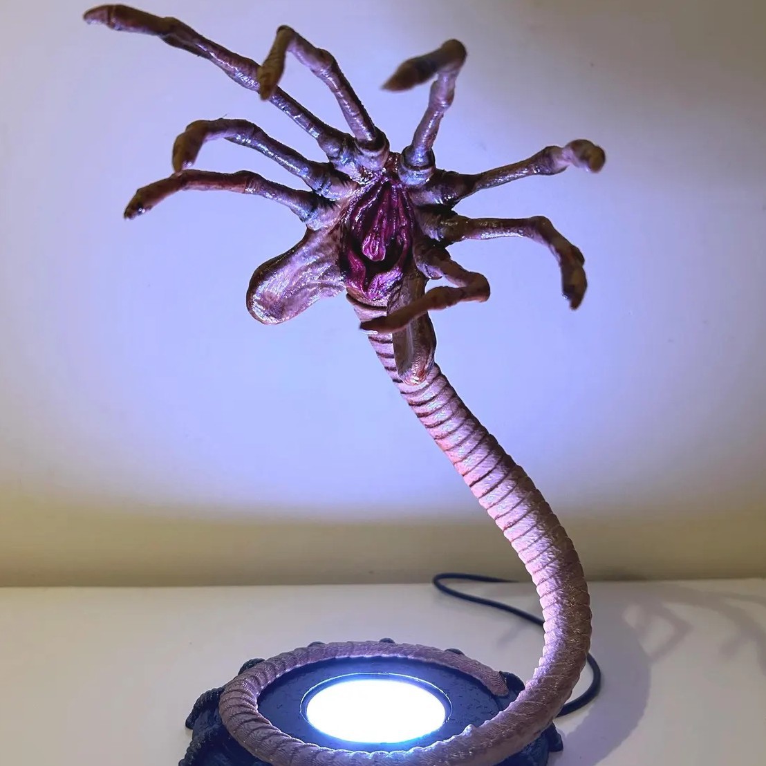 Alien Facehugger Lampe Nachtli – Home Decor Light Bewertung und Preis