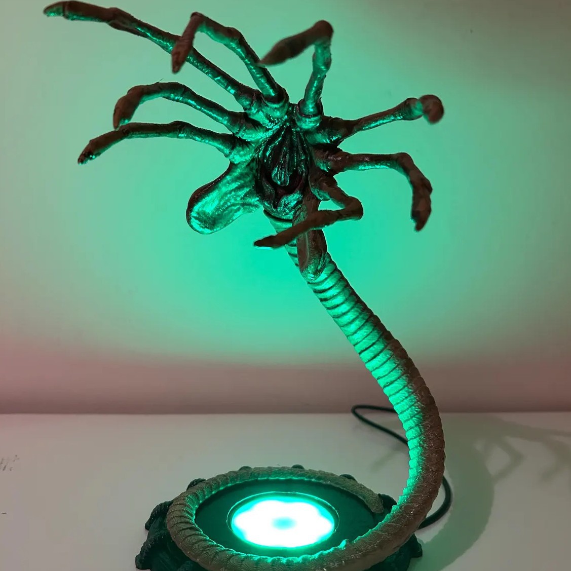 Alien Facehugger Lampe Nachtli – Home Decor Light Bewertung und Preis